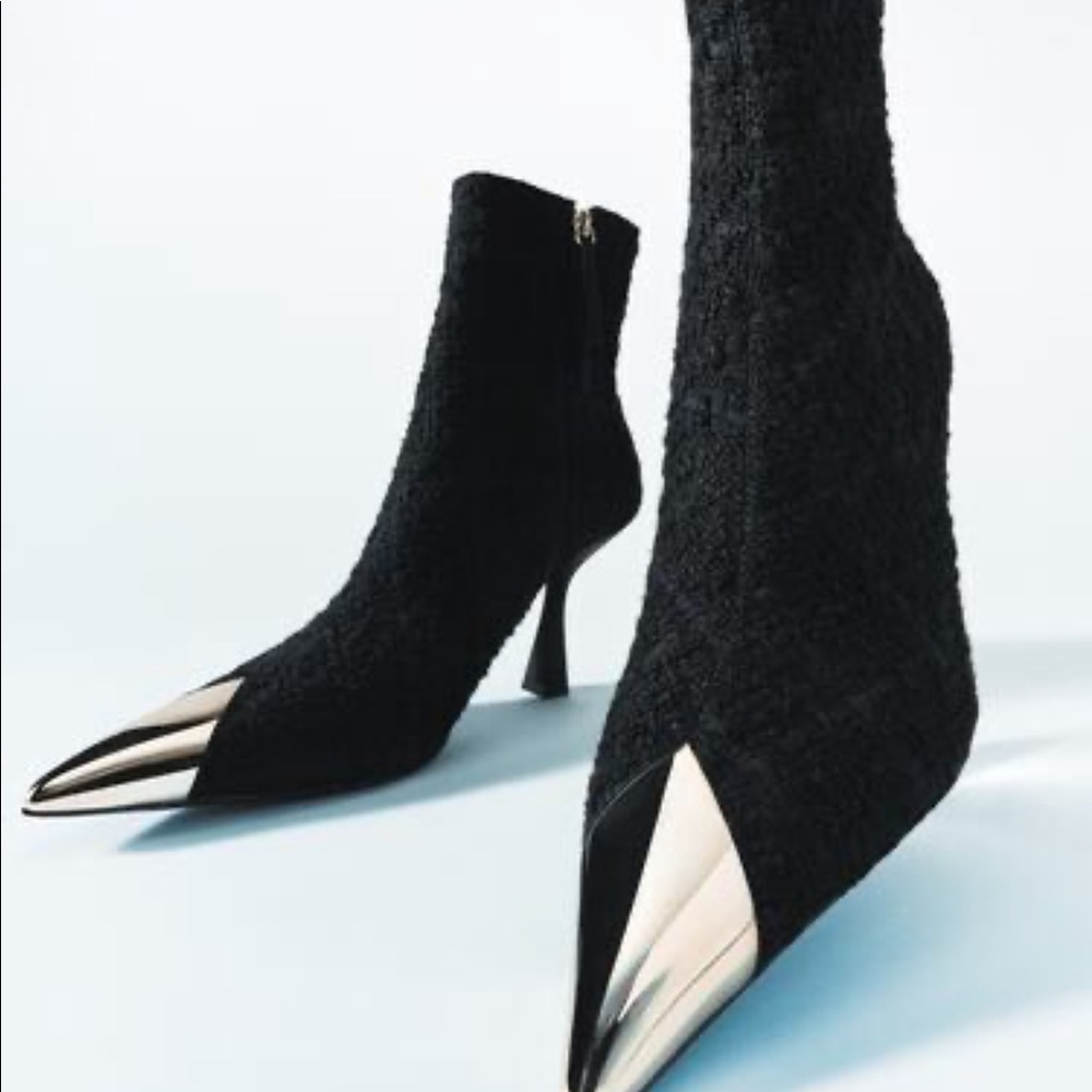 🔥last pair🔥NWT Zara Tweed Boots with Gold Detail - Picture 7 of 9